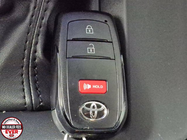 New 2026 Toyota Corolla Cross LE AWD/4WD image 29