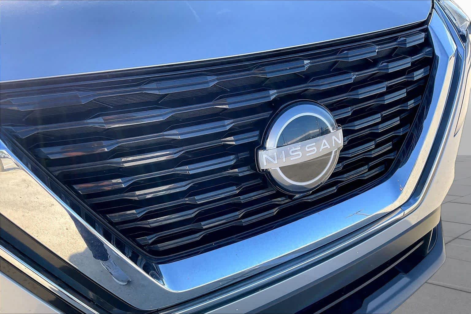 Used 2023 Nissan Rogue SV FWD image 29