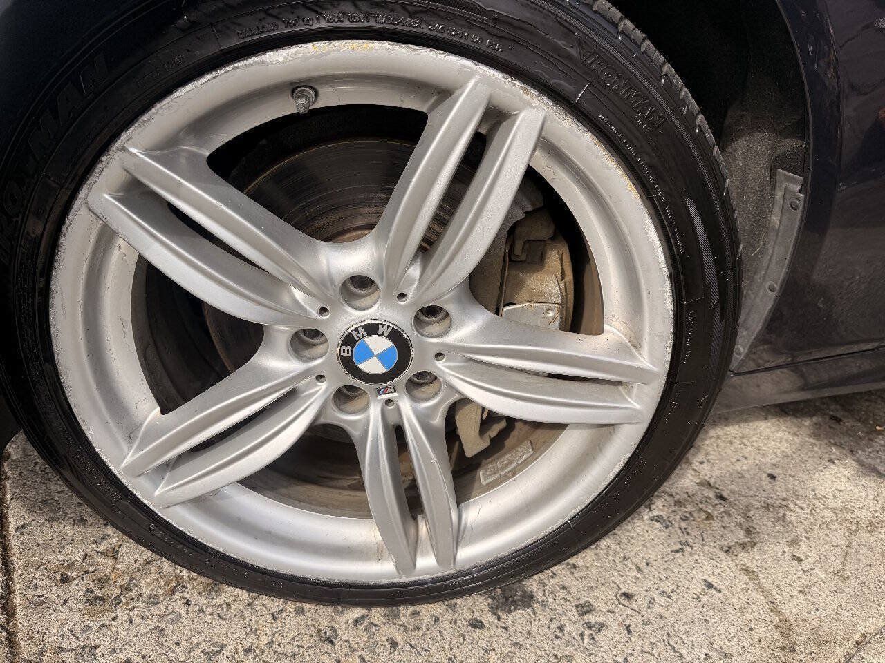 Used 2014 BMW 550i xDrive Sedan AWD/4WD image 8