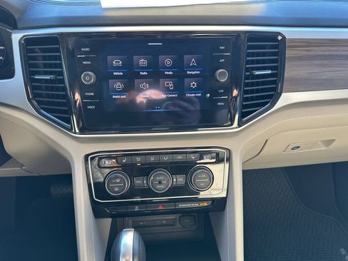 Used 2022 Volkswagen Atlas SEL image 24