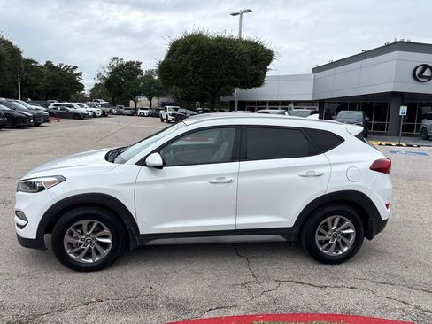 Used 2018 Hyundai Tucson SEL Plus FWD image 2