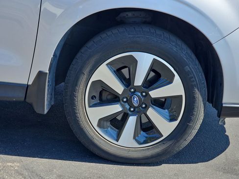 Used 2018 Subaru Forester 2.5i Premium AWD/4WD image 10