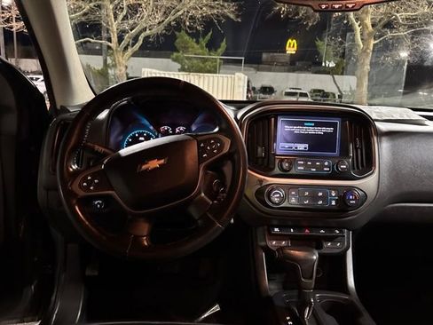 Used 2017 Chevrolet Colorado Z71 image 23