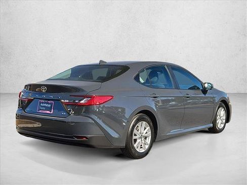 Used 2025 Toyota Camry LE FWD image 5