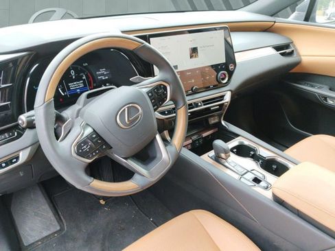 Certified 2025 Lexus RX 350 Premium w/ Convenience Package FWD image 10