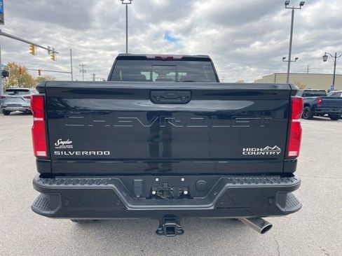 Certified 2024 Chevrolet Silverado 2500 High Country w/ Technology Package image 9