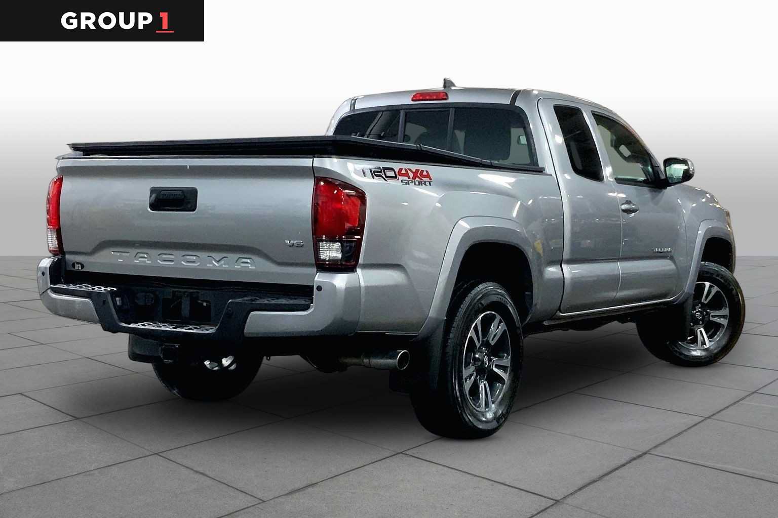 Certified 2018 Toyota Tacoma TRD Sport w/ Technology Package AWD/4WD image 13