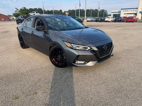 Used 2020 Nissan Sentra SR w/ Premium Package FWD image 2