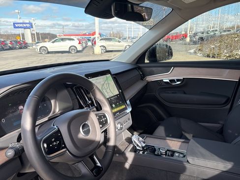 Certified 2025 Volvo XC90 B6 Plus image 16