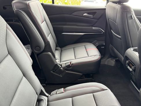 New 2026 Chevrolet Traverse RS w/ LPO, Floor Liner Package FWD image 8