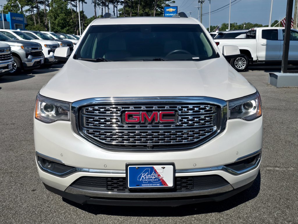 Certified 2017 GMC Acadia Denali w/ Technology Package FWD image 8