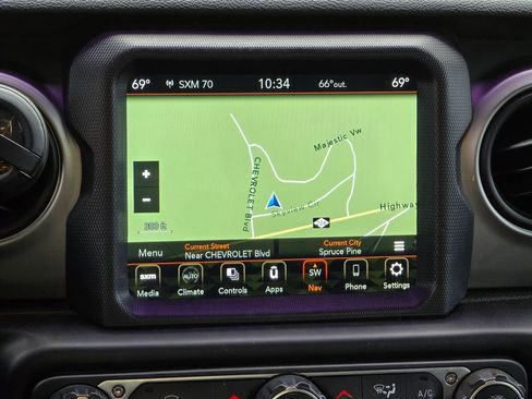 Used 2021 Jeep Wrangler Unlimited Sport AWD/4WD image 7