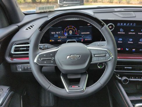 New 2026 Chevrolet Traverse Z71 w/ Enhanced Driving Package AWD/4WD image 11