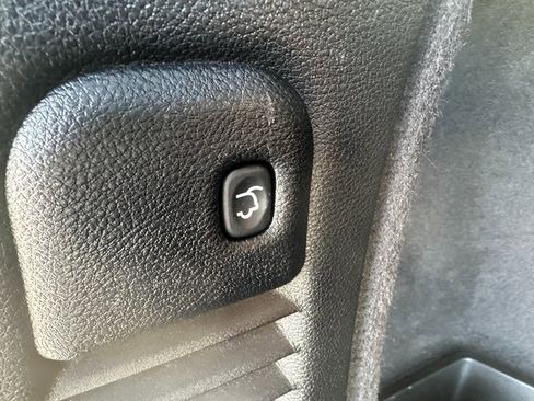 Used 2023 Dodge Durango GT image 15