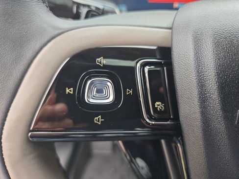 Used 2023 Lincoln Corsair Reserve w/ Equipment Group 201A image 30