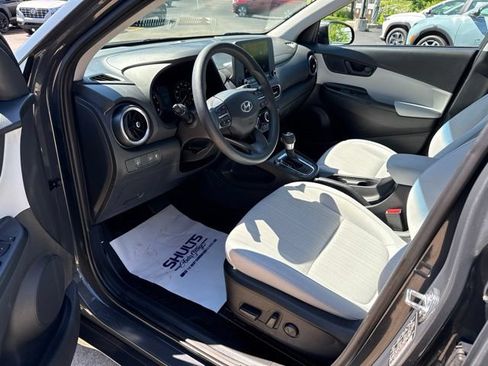 Certified 2023 Hyundai Kona SEL w/ Winter Weather Package AWD/4WD image 6
