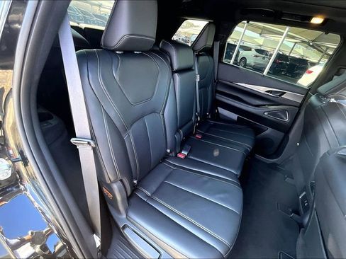 Used 2025 INFINITI QX60 Luxe w/ Black Edition image 37