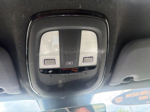 Certified 2023 Volvo C40 P8 Recharge Ultimate w/ Protection Package Premier AWD/4WD image 20