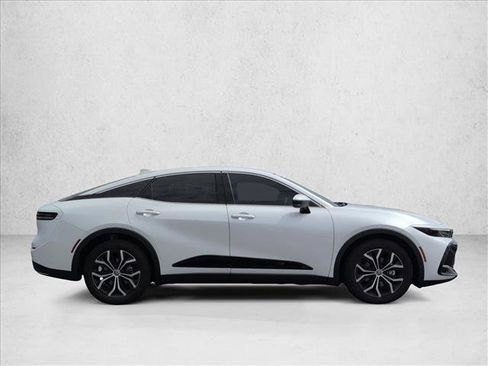 Used 2024 Toyota Crown XLE image 4