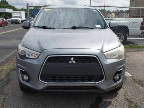 Used 2015 Mitsubishi Outlander Sport ES FWD image 2