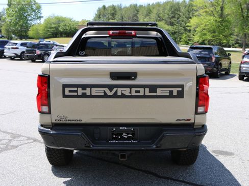 Used 2023 Chevrolet Colorado ZR2 w/ Desert Boss Special Edition AWD/4WD image 4