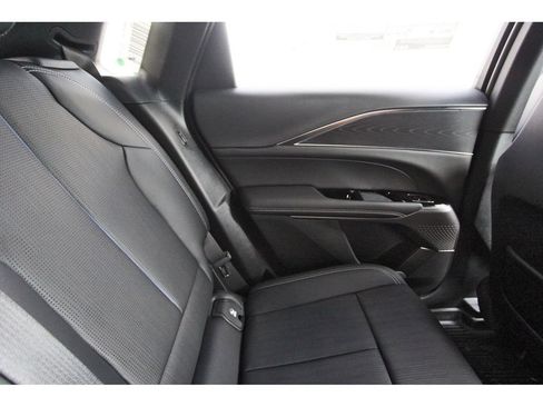 New 2026 Cadillac Lyriq Luxury AWD/4WD image 11