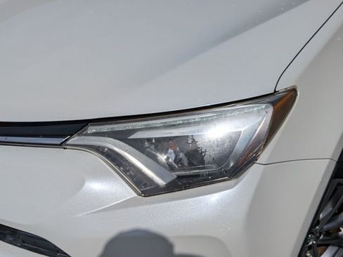 Used 2016 Toyota RAV4 Limited FWD image 2