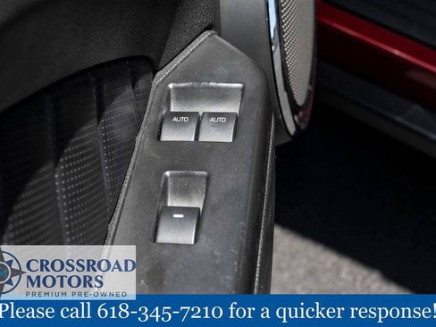 Used 2010 Ford Mustang Convertible RWD image 17