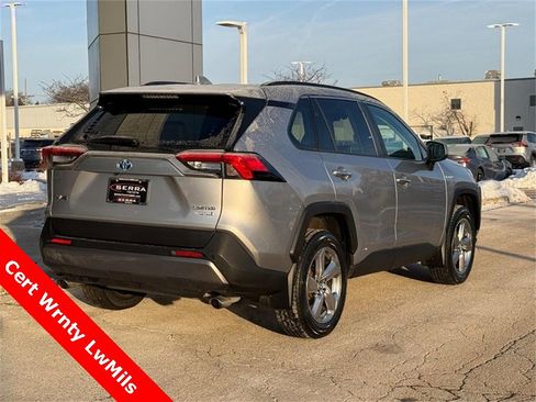 Used 2020 Toyota RAV4 Limited image 3