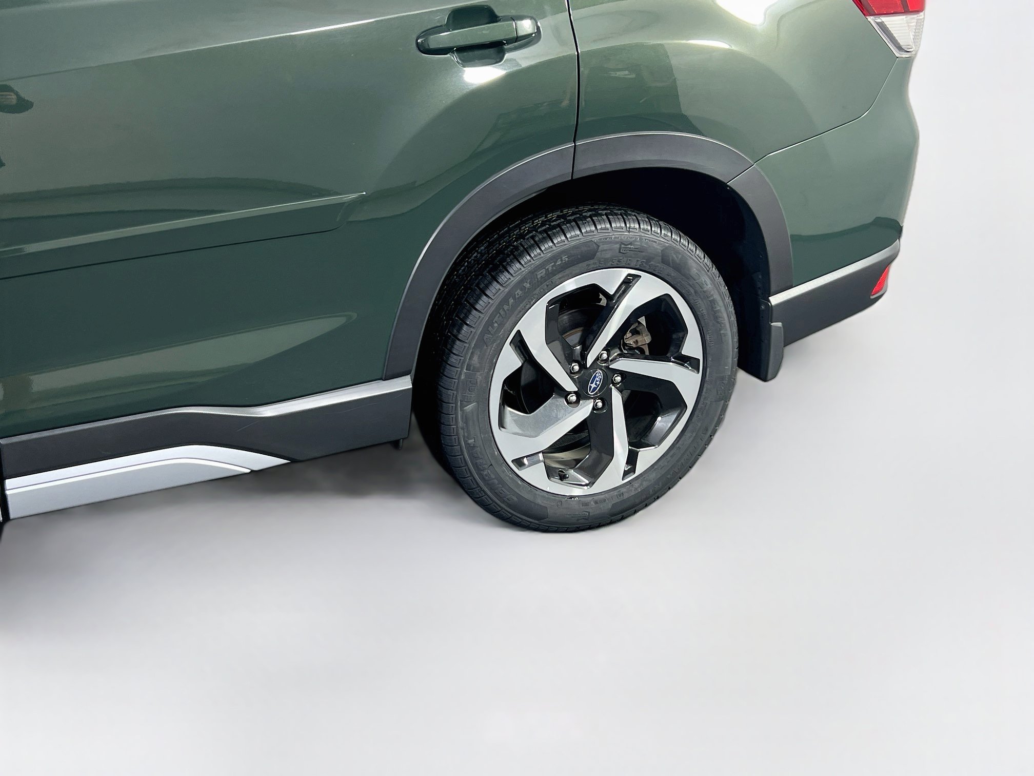 Used 2023 Subaru Forester Touring AWD/4WD image 31