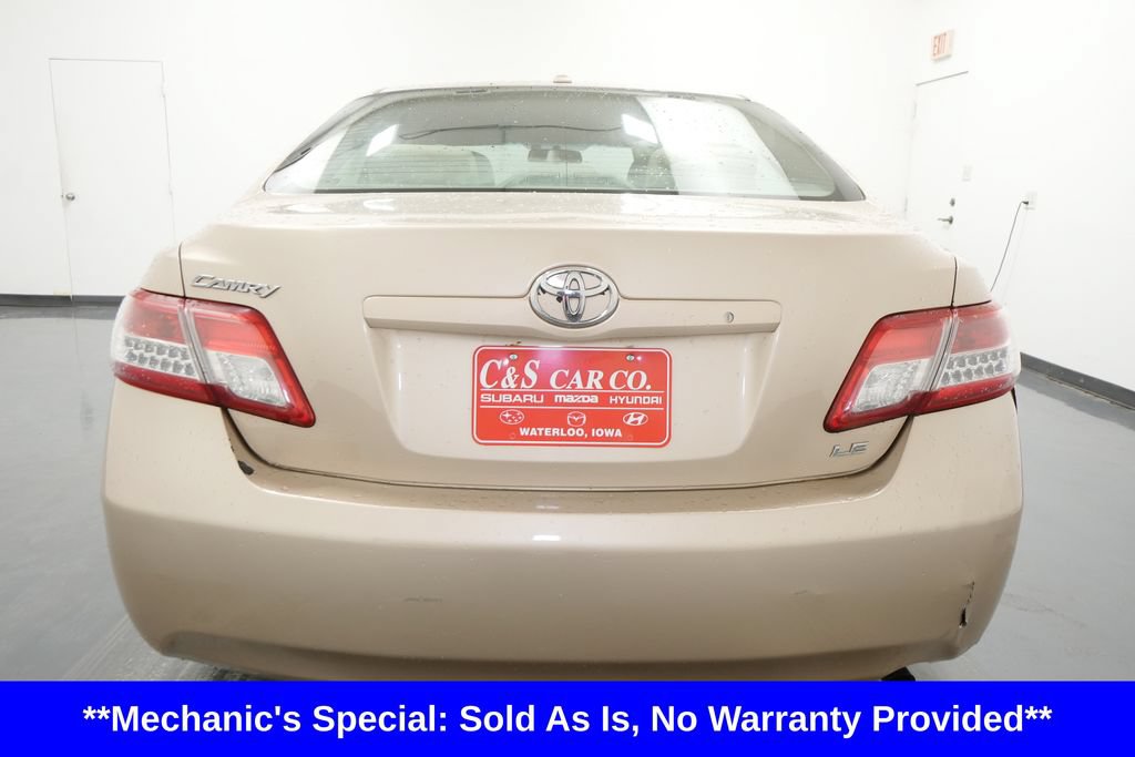 Used 2010 Toyota Camry LE FWD image 7