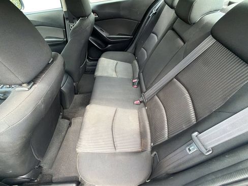 Used 2016 MAZDA MAZDA3 i Sport w/ Preferred Equipment Package FWD image 10