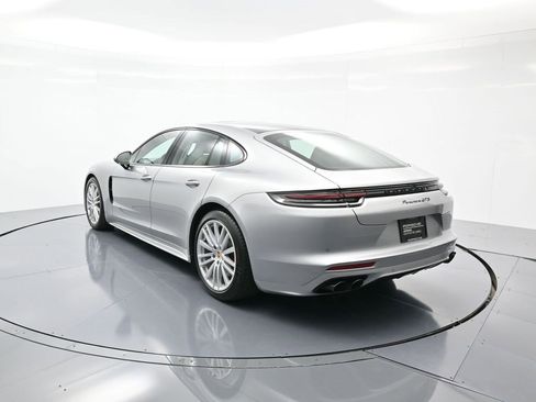 Certified 2020 Porsche Panamera GTS image 24
