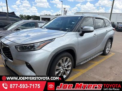 Used 2022 Toyota Highlander Limited