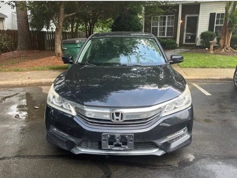 Used 2017 Honda Accord EX-L image 1