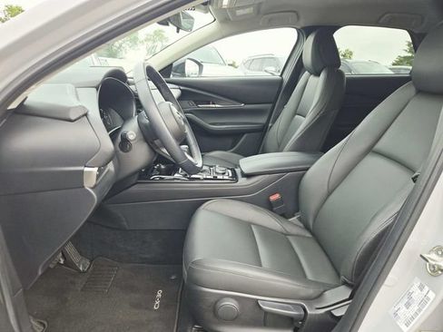 Certified 2025 MAZDA CX-30 AWD 2.5 S w/ Select Sport Pkg image 8