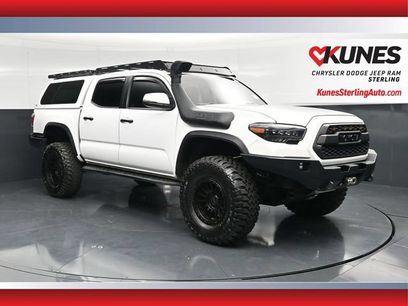 Used 2017 Toyota Tacoma TRD Off-Road w/ Tow Package (A/T)