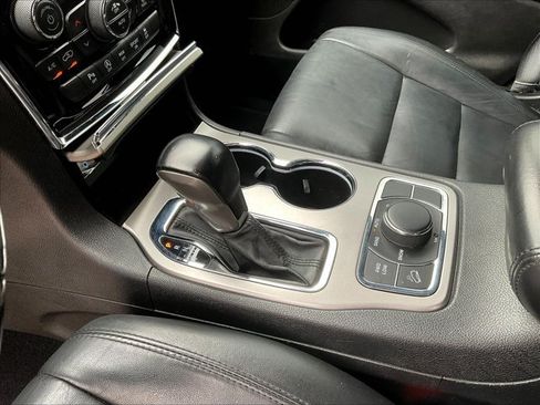Used 2021 Jeep Grand Cherokee Limited w/ Premium Lighting Group AWD/4WD image 11