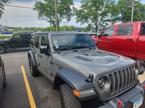 Used 2021 Jeep Wrangler Unlimited Rubicon AWD/4WD image 2