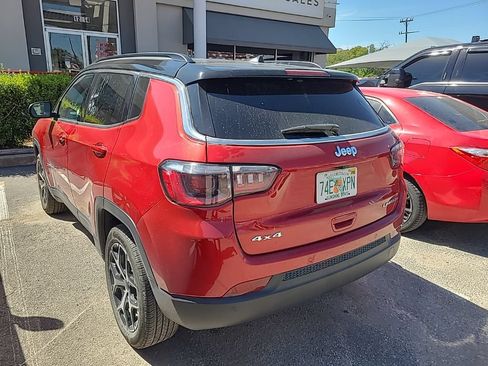 Used 2025 Jeep Compass Limited AWD/4WD image 6