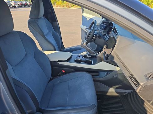 Used 2023 Lexus RZ 450e Premium image 11
