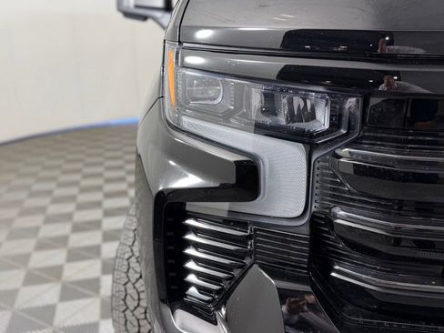 Certified 2025 Chevrolet Silverado 1500 High Country w/ Midnight Edition AWD/4WD image 6