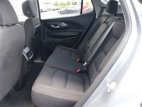 Used 2023 GMC Terrain SLE FWD image 15