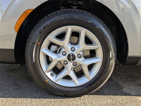 Used 2024 Kia Soul LX w/ Option Group 015 image 57