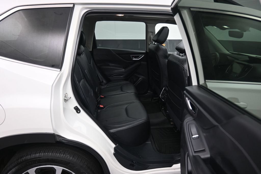 Used 2019 Subaru Forester Limited AWD/4WD image 38