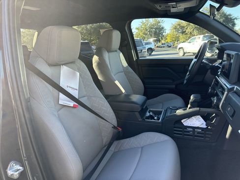 New 2024 Toyota Tacoma 2WD Double Cab image 32