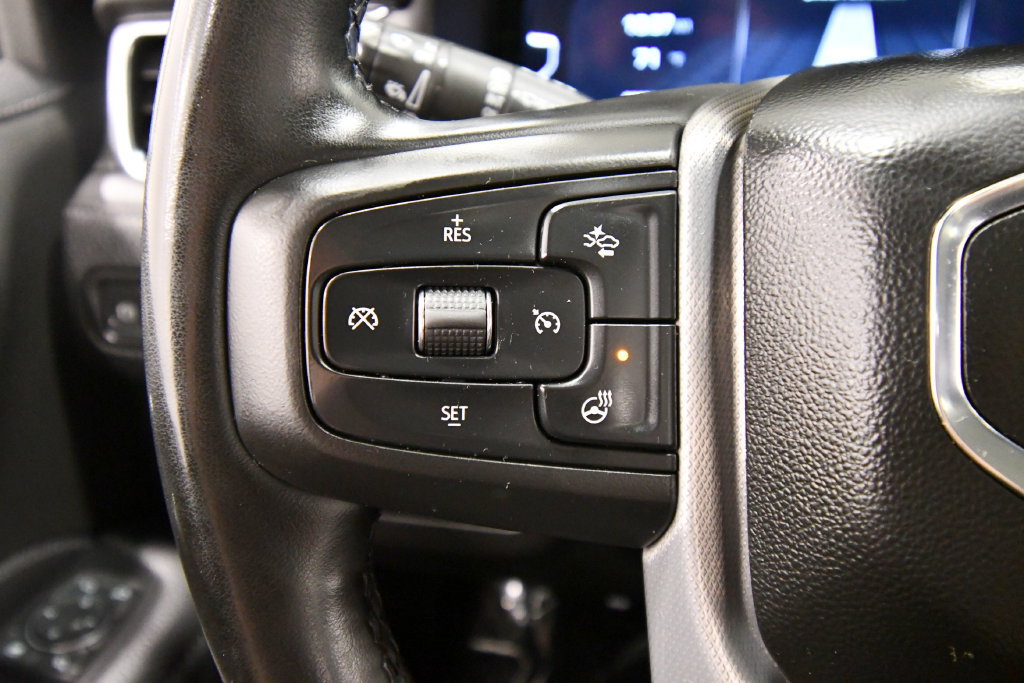 Used 2023 GMC Yukon XL Denali AWD/4WD image 21