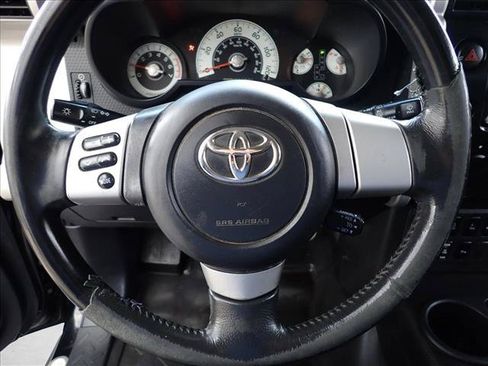 Used 2008 Toyota FJ Cruiser 4WD image 12