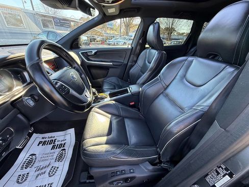 Used 2016 Volvo XC60 T6 R-Design Platinum w/ Climate Package image 10