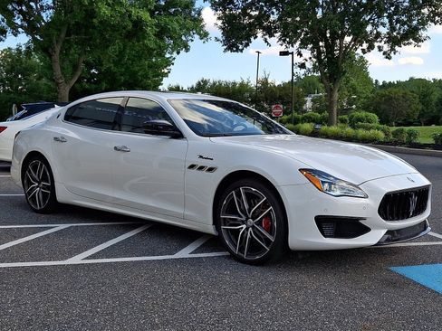 Used 2024 Maserati Quattroporte Modena Ultima Q4 AWD/4WD image 3
